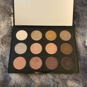 MAC Art Library Nude Model Eyeshadow Palette